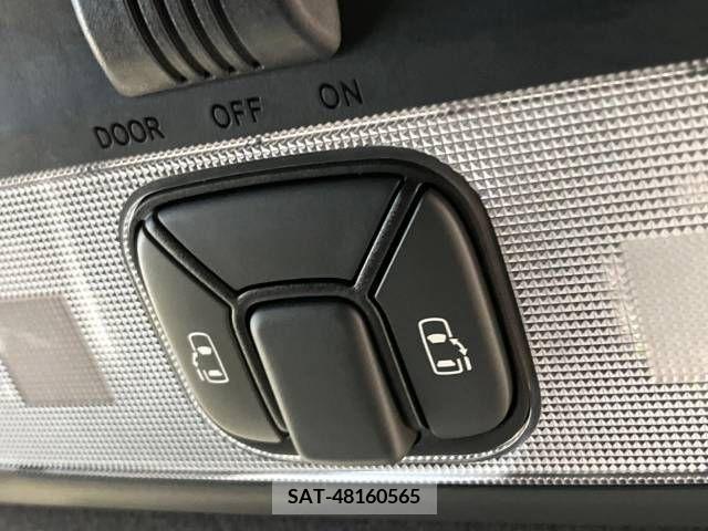 Toyota ESTIMA 2016-08 268699-2
