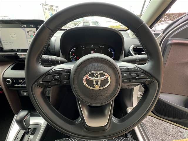 Toyota YARIS CROSS 2021-11 180782-15