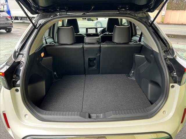 Toyota YARIS CROSS 2021-11 180782-9