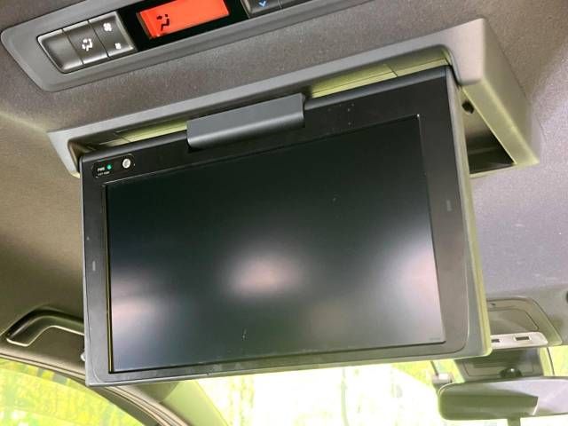 Toyota NOAH 2018-12 196782-2