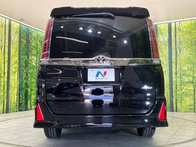 Toyota NOAH 2018-12 196782-16