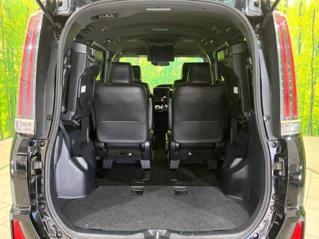 Toyota NOAH 2018-12 196782-11