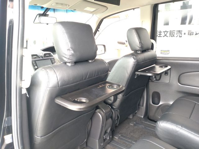 Nissan SERENA 2014-05 190539-7