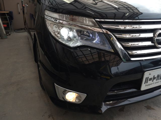 Nissan SERENA 2014-05 190539-24