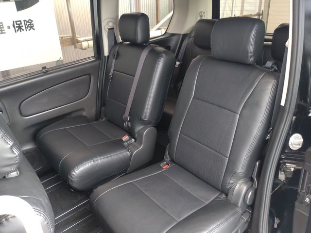 Nissan SERENA 2014-05 190539-6