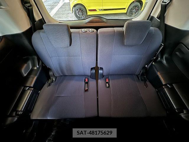 Toyota NOAH 2021-12 344458-22