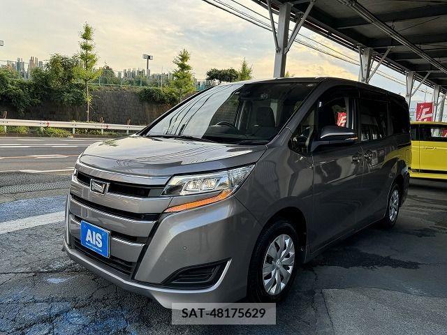 Toyota NOAH 2021-12 344458-0