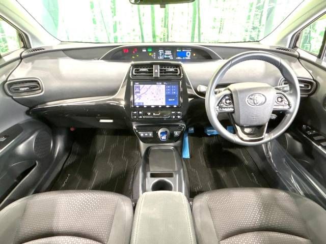 Toyota PRIUS 2020-09 195098-1