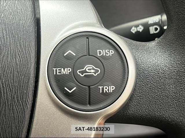 Toyota AQUA 2013-04 210317-6