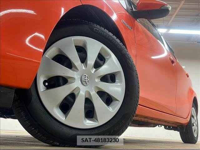 Toyota AQUA 2013-04 210317-18
