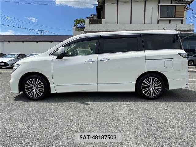 Nissan ELGRAND 2017-09 341545-10
