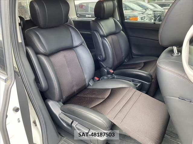 Nissan ELGRAND 2017-09 341545-21