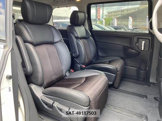 Nissan ELGRAND 2017-09 341545-17