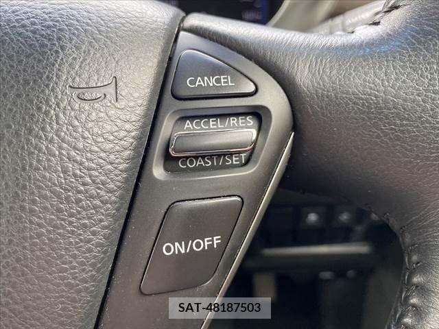 Nissan ELGRAND 2017-09 341545-28