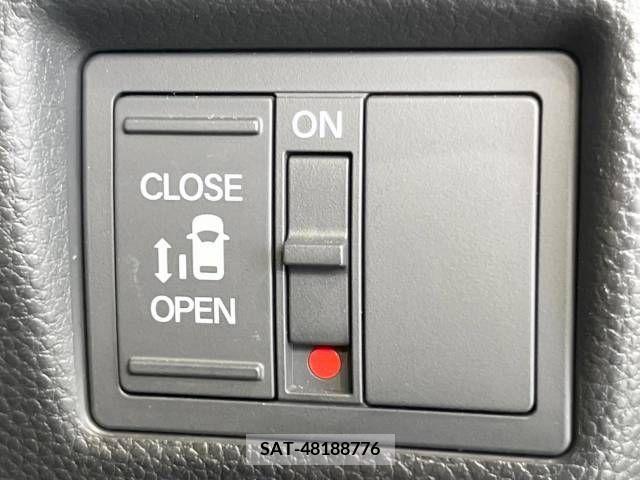 Honda N BOX 2018-03 364482-4