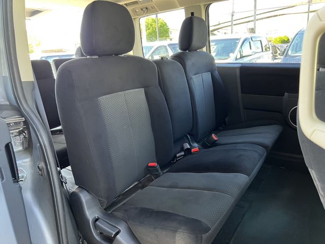 Mitsubishi DELICA D5 2011-10 9482-16