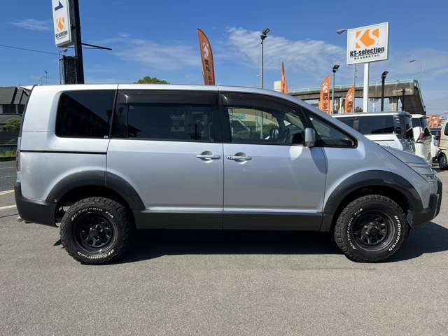 Mitsubishi DELICA D5 2011-10 9482-5