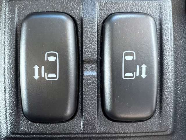 Mitsubishi DELICA D5 2011-10 9482-7