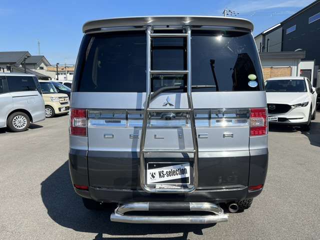Mitsubishi DELICA D5 2011-10 9482-3