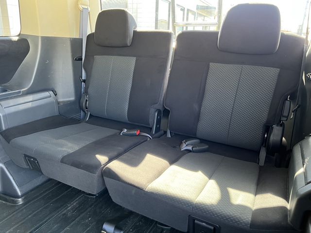 Mitsubishi DELICA D5 2011-10 9482-19