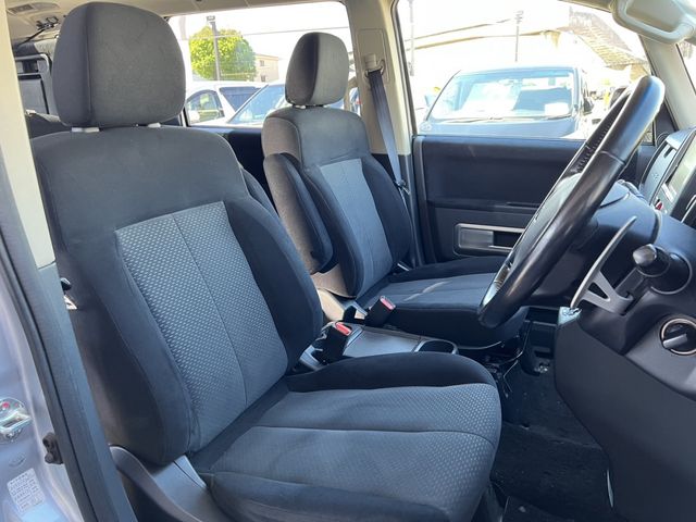 Mitsubishi DELICA D5 2011-10 9482-14