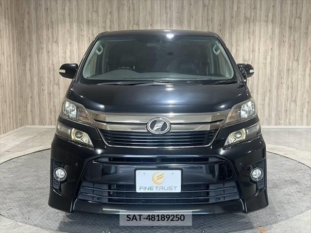 Toyota VELLFIRE 2013-06 299912-1
