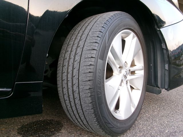 Lexus HS 2011-10 16663-4