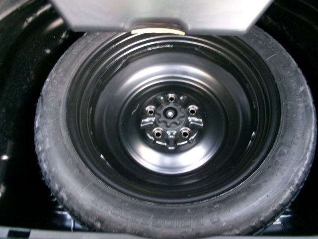 Lexus HS 2011-10 16663-8