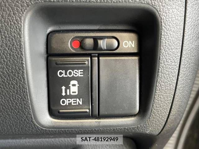 Honda N BOX CUSTOM 2016-02 364971-4