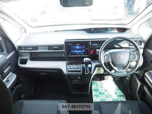 Honda e 2019-03 218441-5