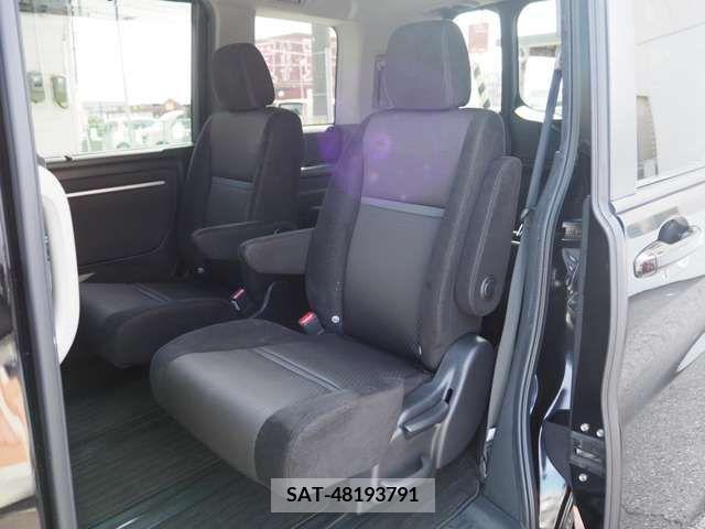 Honda e 2019-03 218441-13