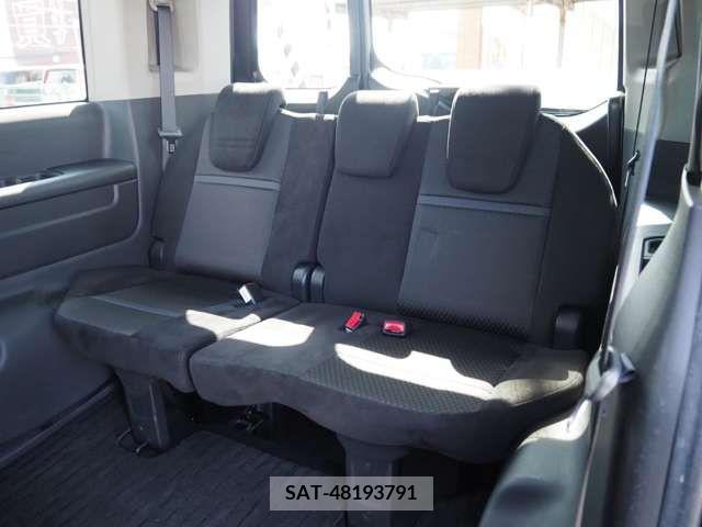 Honda e 2019-03 218441-14