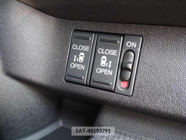 Honda e 2019-03 218441-17
