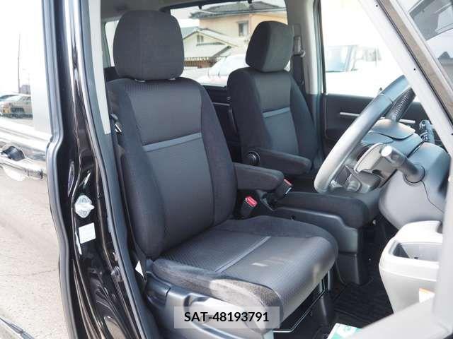 Honda e 2019-03 218441-11