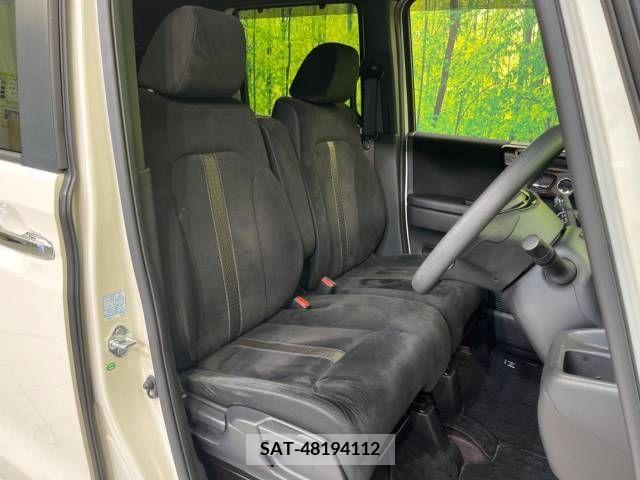 Honda N BOX CUSTOM 2017-12 218991-8