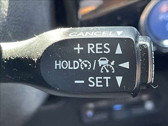 Toyota PRIUS PHV 2019-08 10312-5