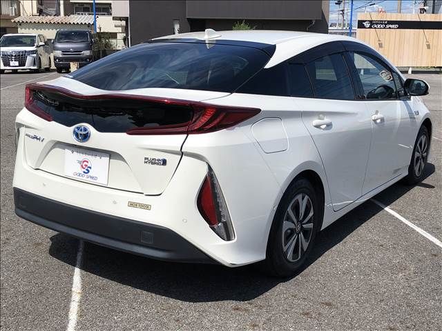 Toyota PRIUS PHV 2019-08 10312-15