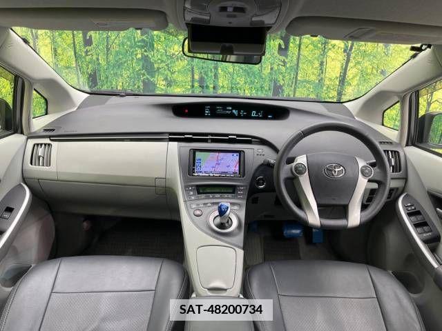 Toyota PRIUS 2011-11 366340-1