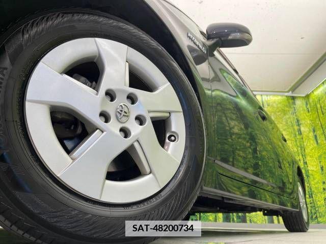 Toyota PRIUS 2011-11 366340-13