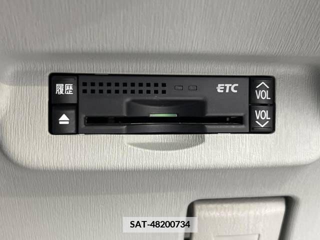 Toyota PRIUS 2011-11 366340-4