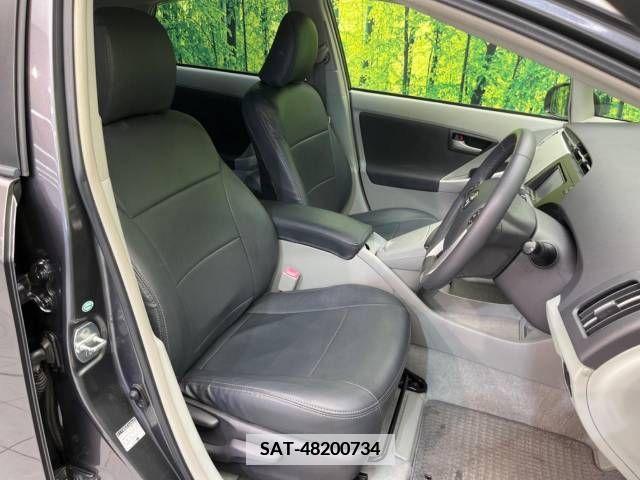 Toyota PRIUS 2011-11 366340-8