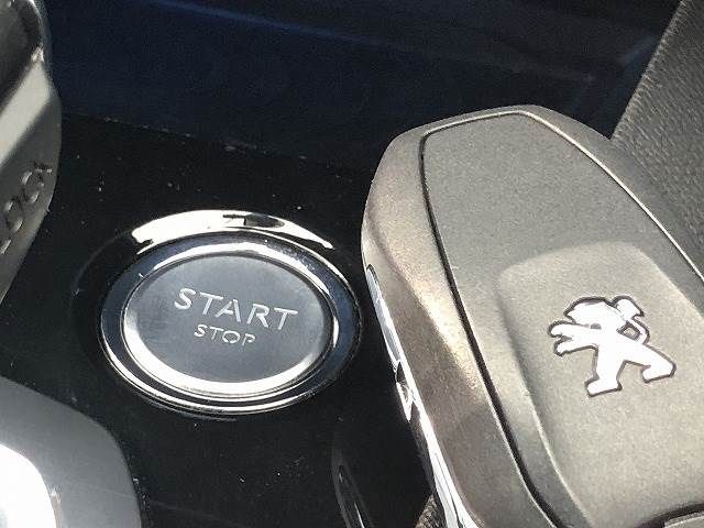 Peugeot 5008 2018-12 22849-11