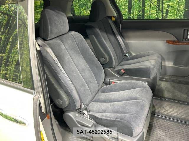 Toyota ESTIMA 2011-11 269137-8