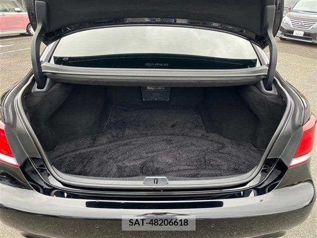 Lexus LS 2013-01 388196-23