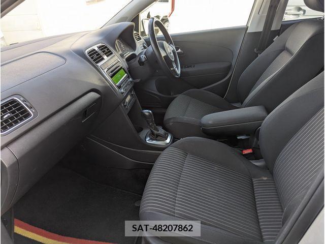 VolksWagen POLO 2011-10 204383-10