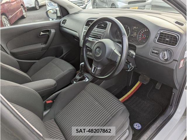 VolksWagen POLO 2011-10 204383-13