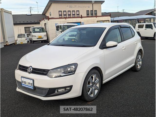 VolksWagen POLO 2011-10 204383-4