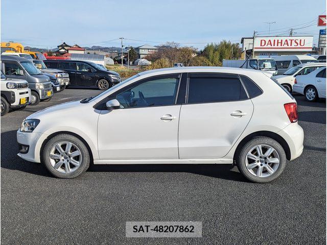 VolksWagen POLO 2011-10 204383-6
