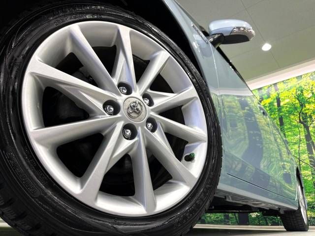 Toyota PRIUS ALPHA 2012-02 187919-13