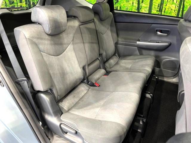 Toyota PRIUS ALPHA 2012-02 187919-9